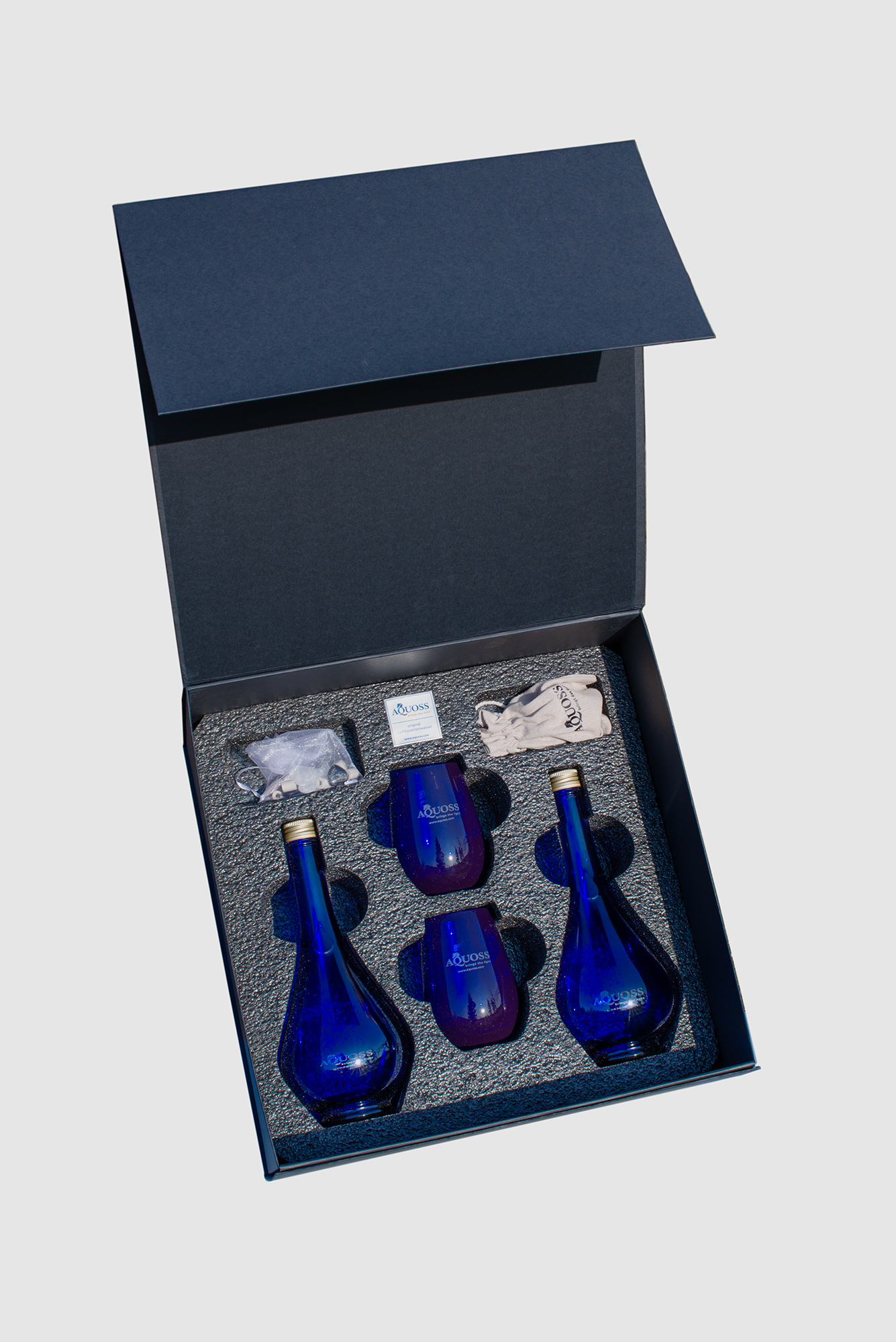 AQUOSS Vital-mobil Premium Set Geschenkbox Blau und Gold geoeffnet